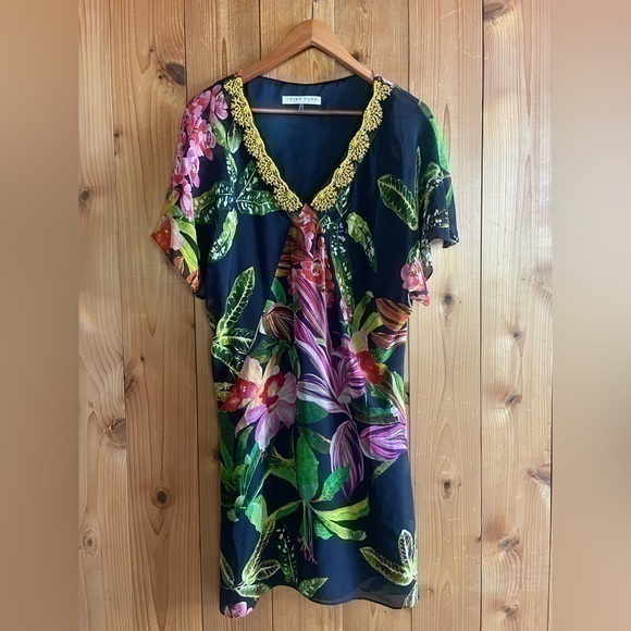 Trina Turk Dresses & Skirts - Trina Turk beaded silk dress